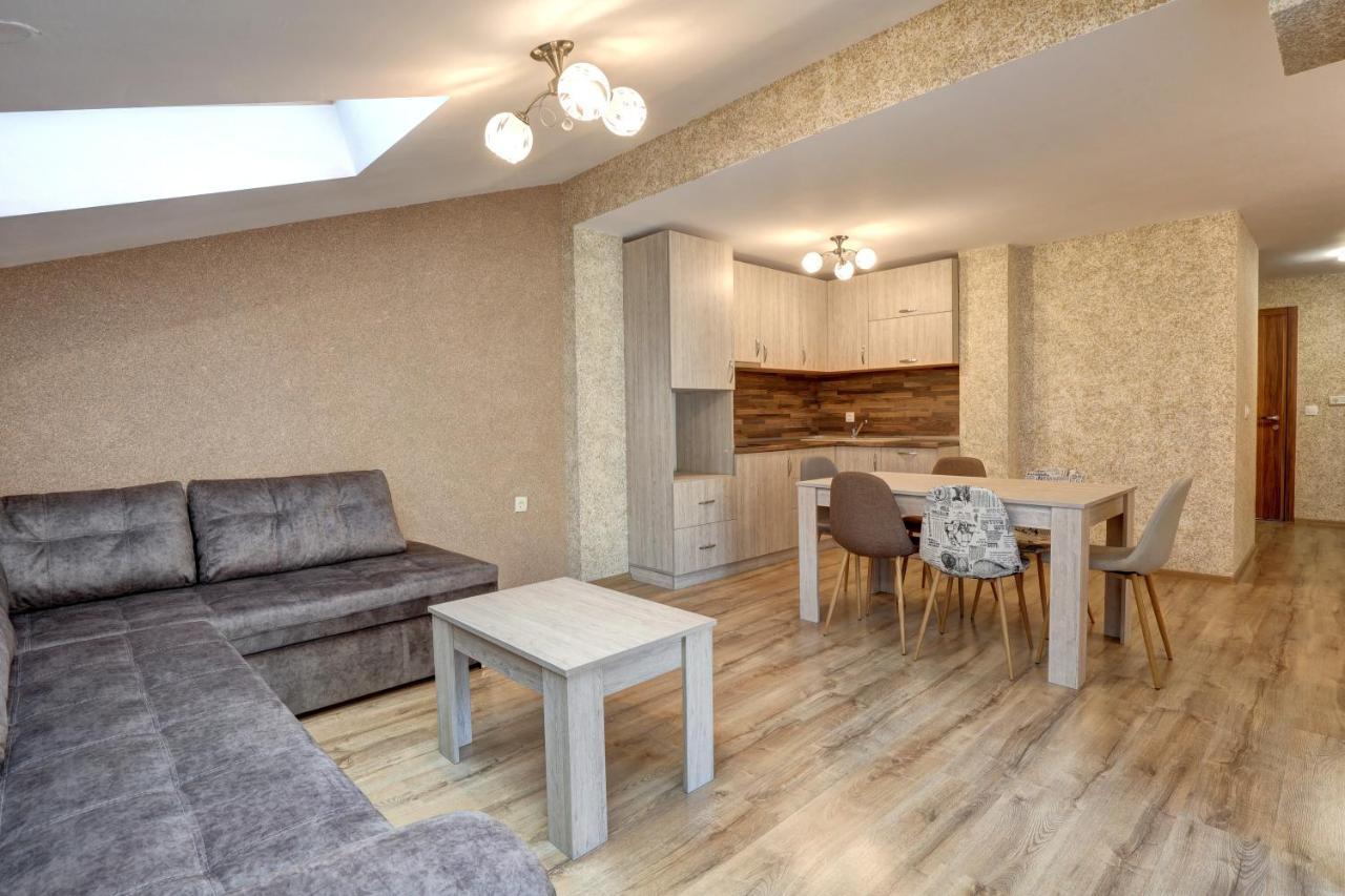 Complex Hunter's Apart Otel