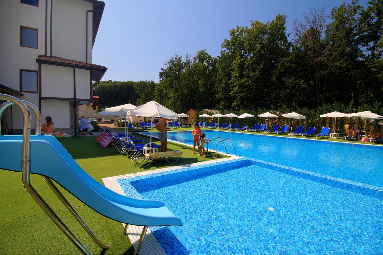 Complex Hunter's Aparthotel Shkorpilovtsi